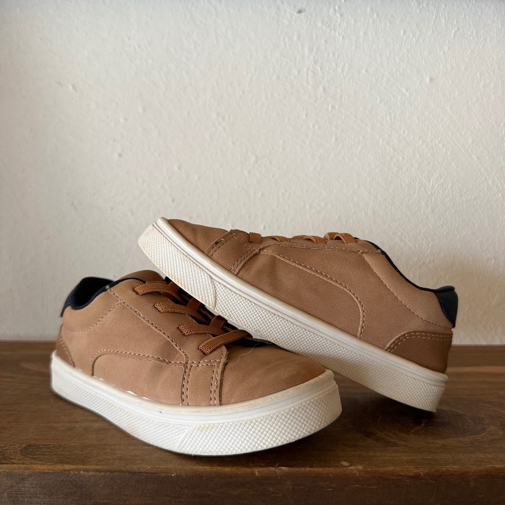 Oomphies Toddler Boys Size 10C Tan Faux Leather Low Top Sneakers F2301